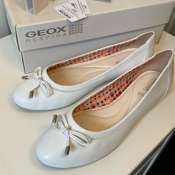 Geox genuine leather white ballet flats, brand new with tags size EU39, US 9 - Picture 2 of 9